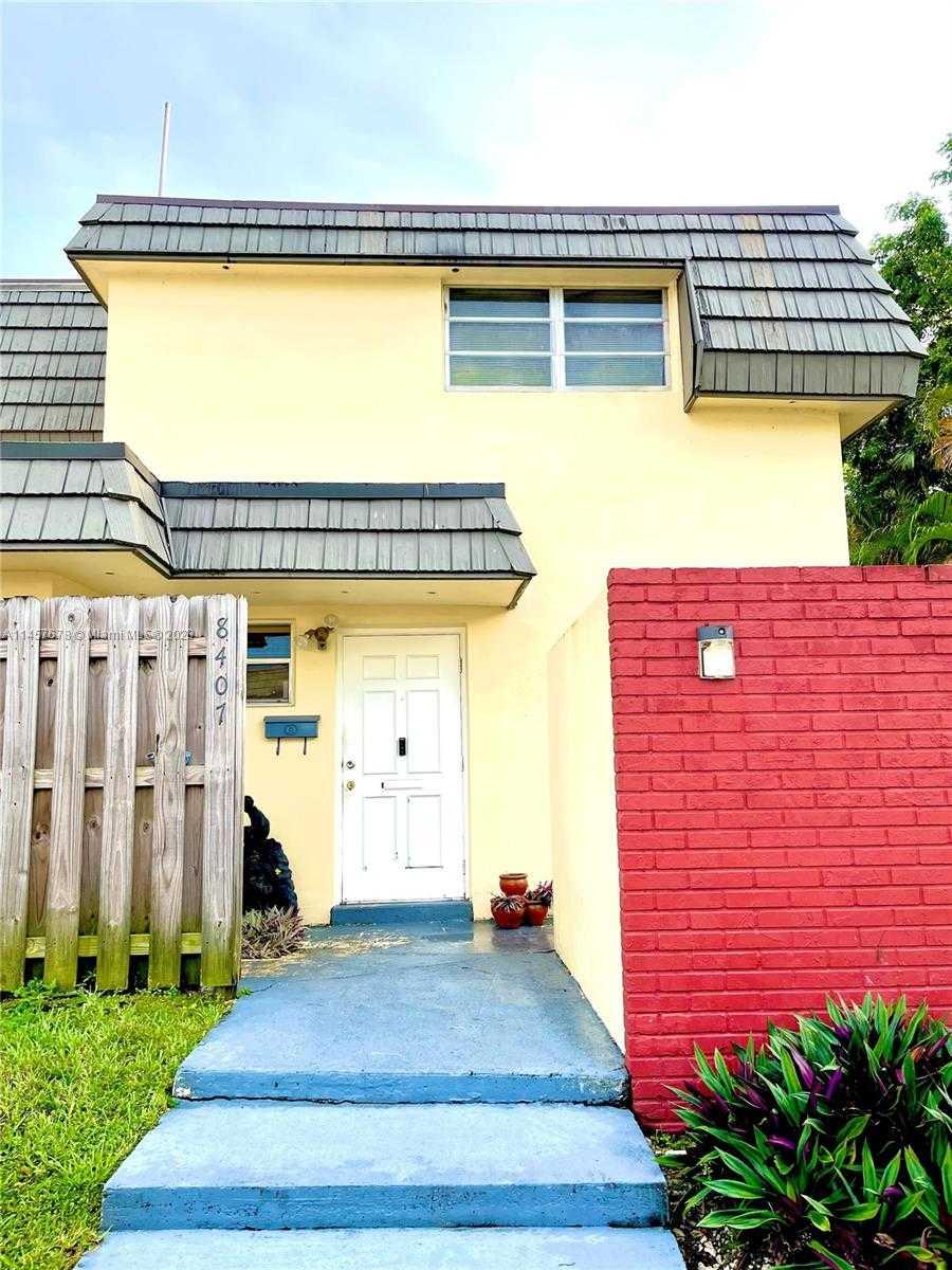 8407 137th Ave 8407, Miami, Townhouse,  for sale, Dale Largie, CPA, SFR, LIFESTYLE INTERNATIONAL REALTY