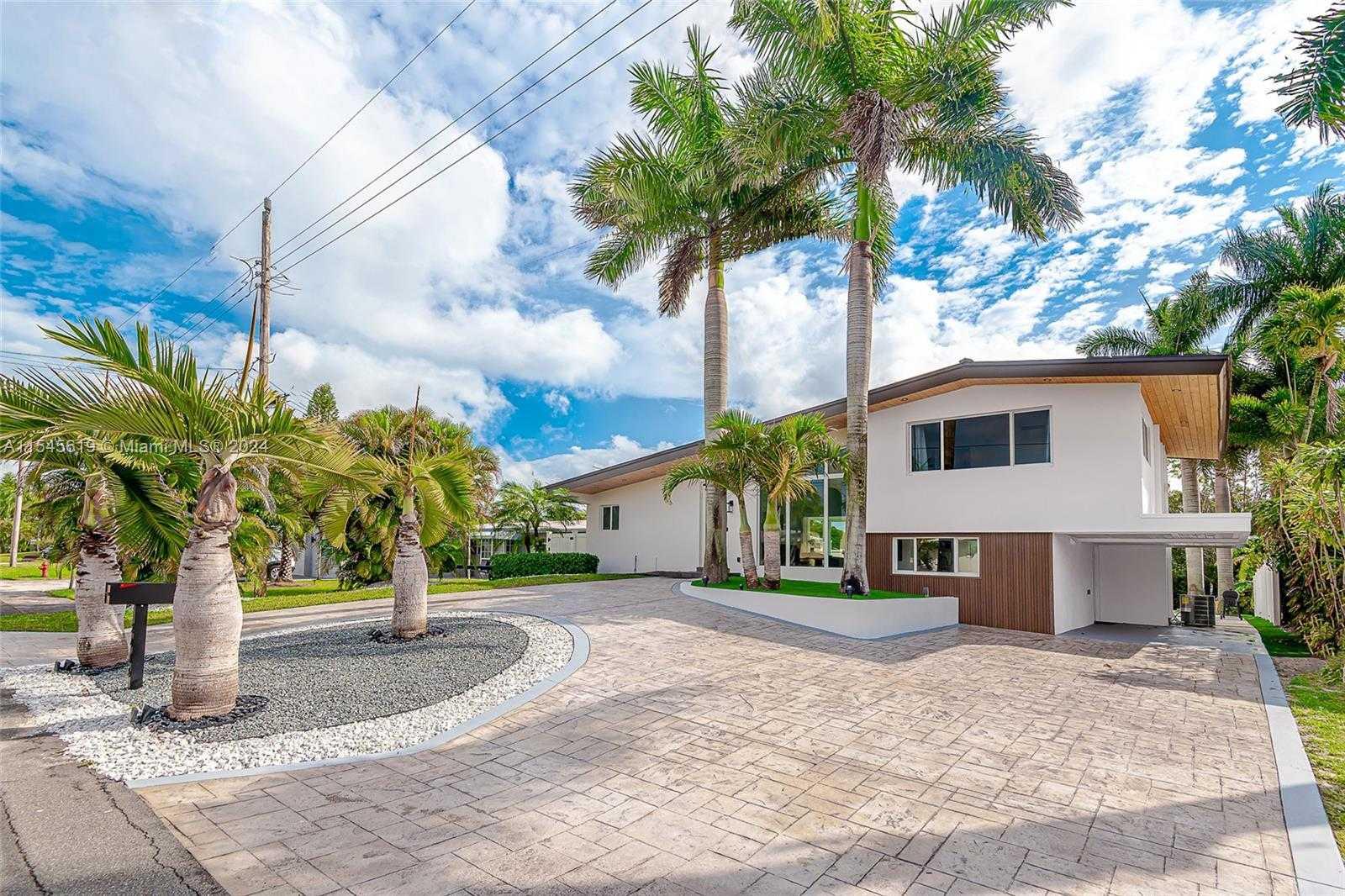 2436 Okeechobee Ln, Fort Lauderdale, Single Family Home,  for sale, Dale Largie, CPA, SFR, LIFESTYLE INTERNATIONAL REALTY