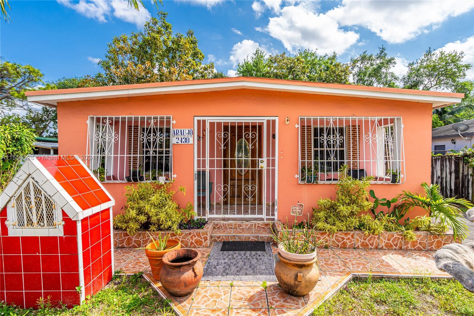 2430 99th Ter, Miami, Single Family Home,  for sale, Dale Largie, CPA, SFR, LIFESTYLE INTERNATIONAL REALTY