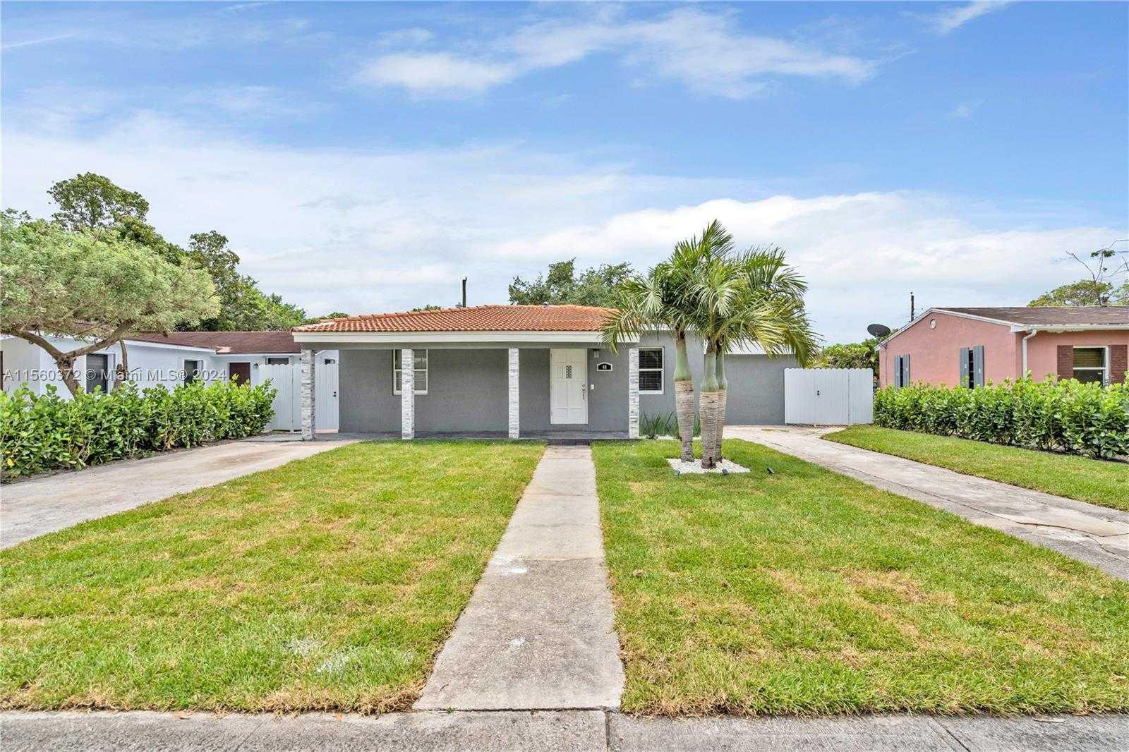 40 55th St, Hialeah, Single Family Home,  for sale, Dale Largie, CPA, SFR, LIFESTYLE INTERNATIONAL REALTY