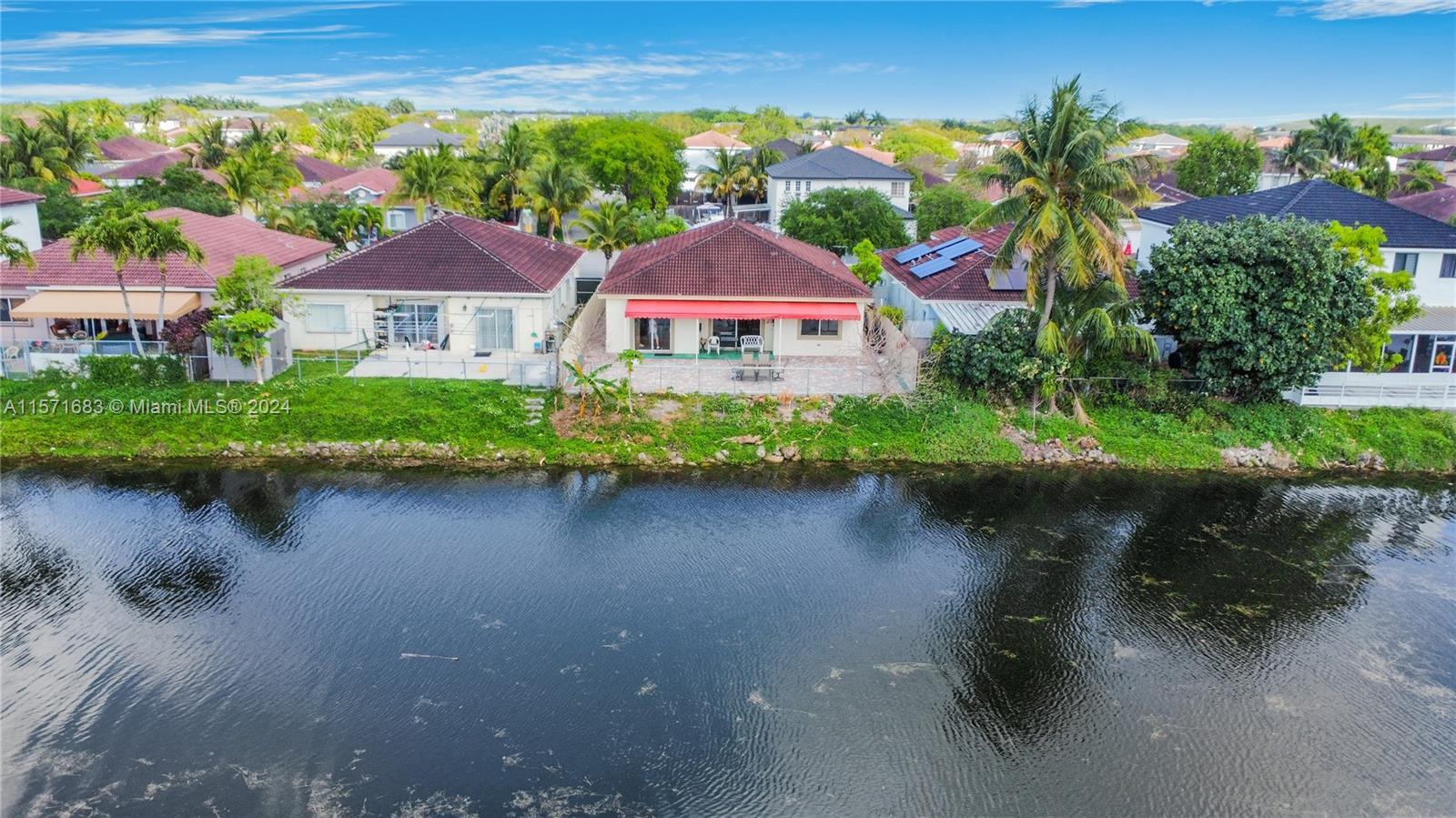 22582 103rd Ct, Cutler Bay, Single Family Home,  for sale, Dale Largie, CPA, SFR, LIFESTYLE INTERNATIONAL REALTY