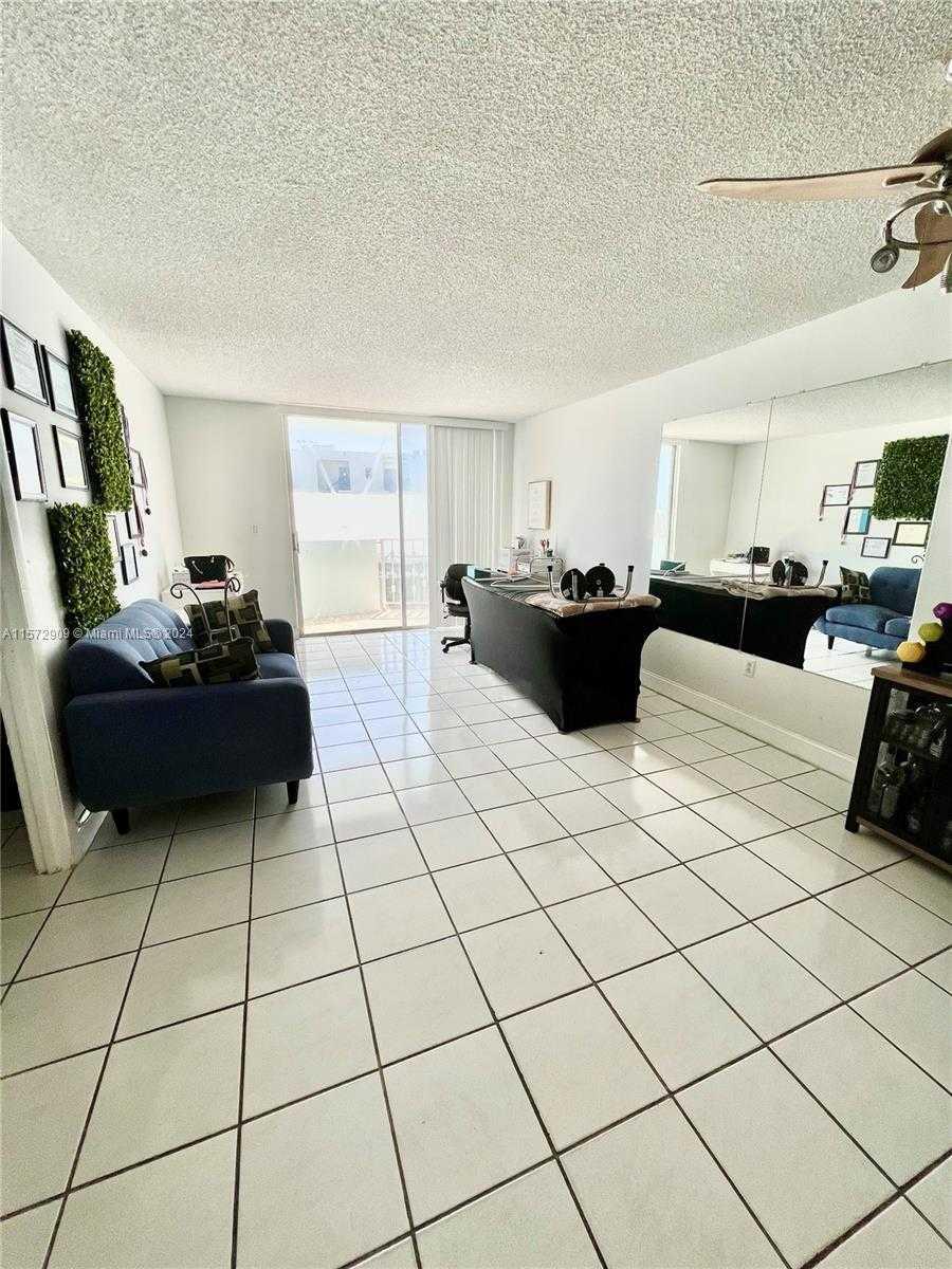 1990 Marseille Dr 303, Miami Beach, Condo,  for rent, Dale Largie, CPA, SFR, LIFESTYLE INTERNATIONAL REALTY