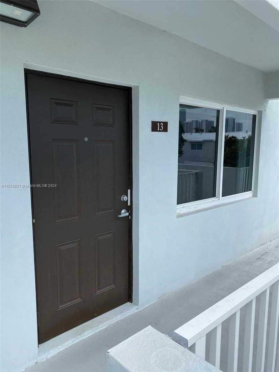 1999 5th Pl 13, Miami, Condo,  for rent, Dale Largie, CPA, SFR, LIFESTYLE INTERNATIONAL REALTY
