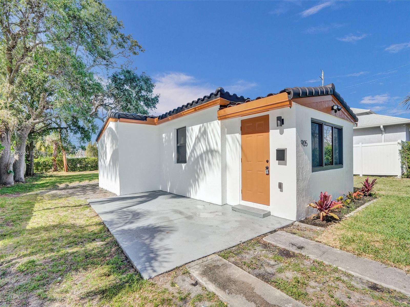 905 22nd St, Fort Lauderdale, Single Family Home,  for sale, Dale Largie, CPA, SFR, LIFESTYLE INTERNATIONAL REALTY